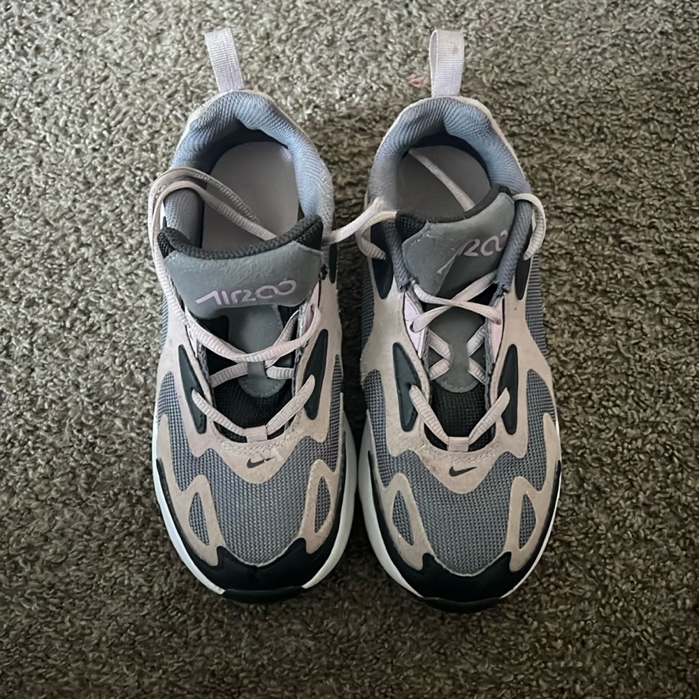 Nike gym shoes
